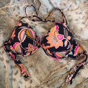 Target - Shade & Shore - Bikini Top w/ Padded Cups
